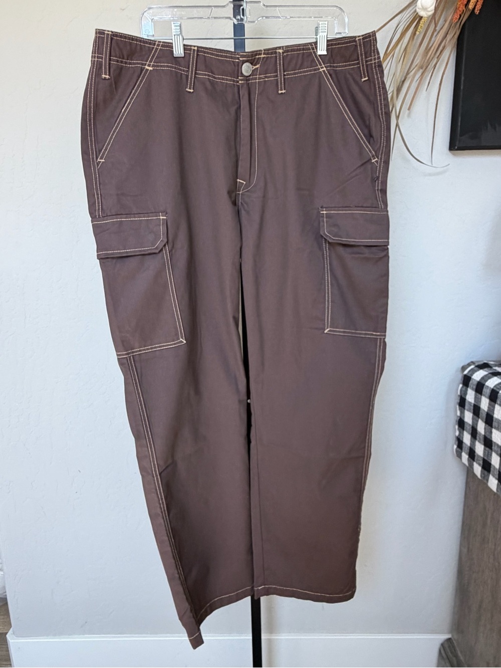 True Religion Baggy Embroidered Horseshoe Cargo Pants Bracken Brown 36 NWT Y2K